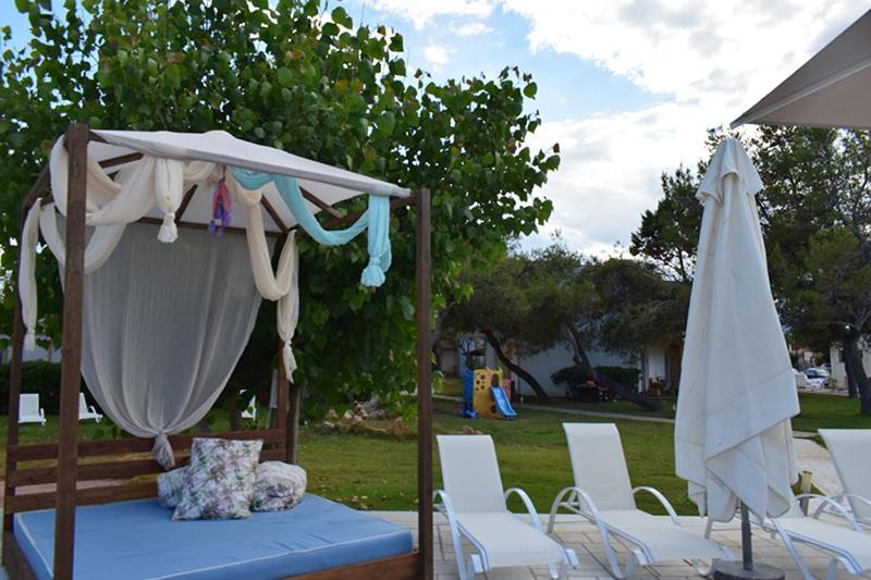 Отель Marzi Beach And Bungalows Коккони Экстерьер фото
